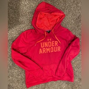 Woman’s UA Sweatshirt